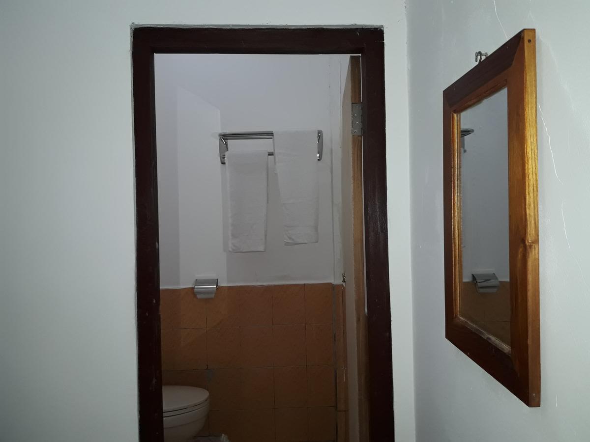 The Teuz B&B Labuan Bajo Eksteriør billede