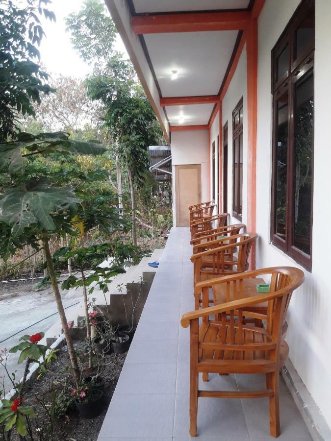 The Teuz B&B Labuan Bajo Eksteriør billede