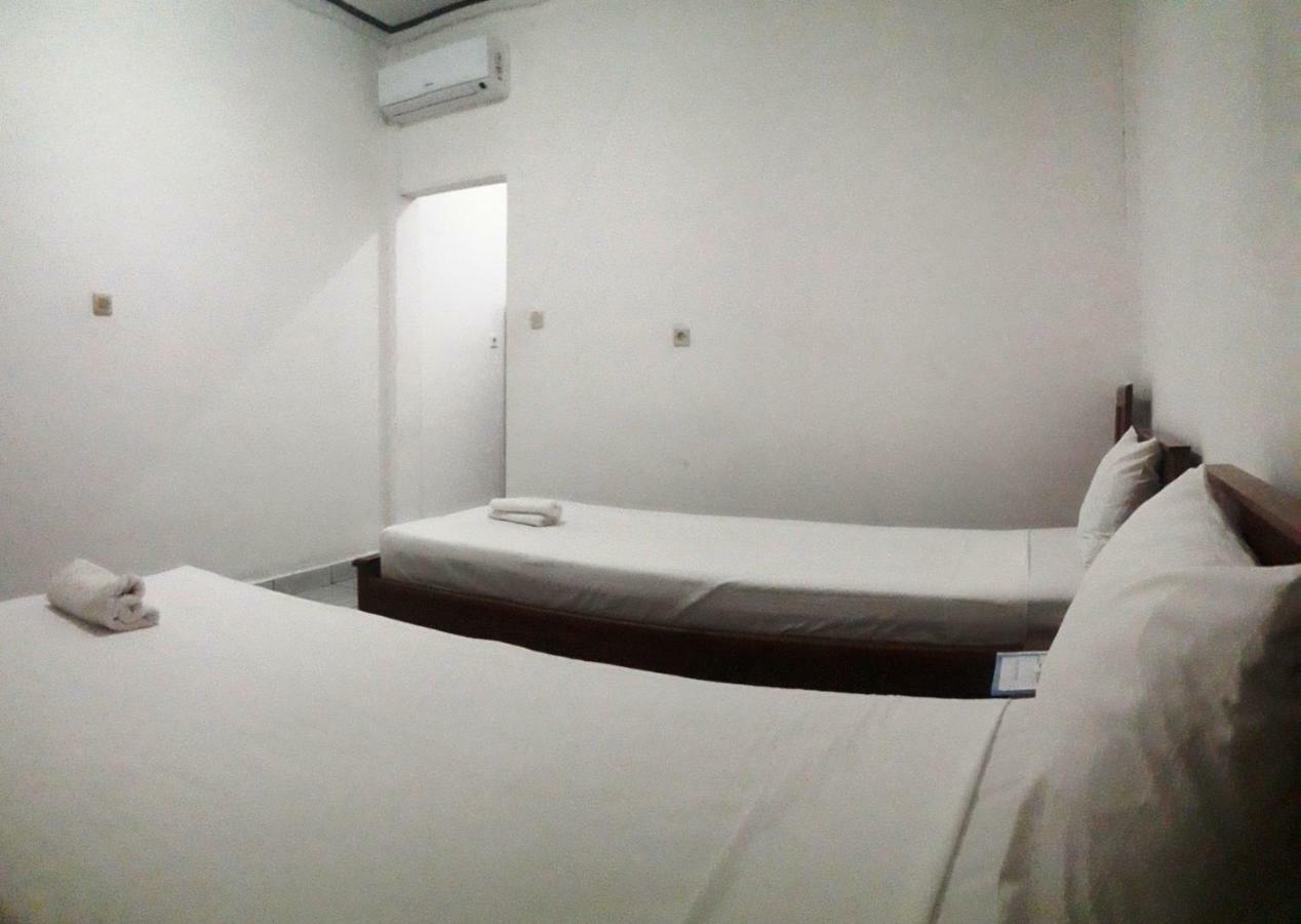 The Teuz B&B Labuan Bajo Eksteriør billede
