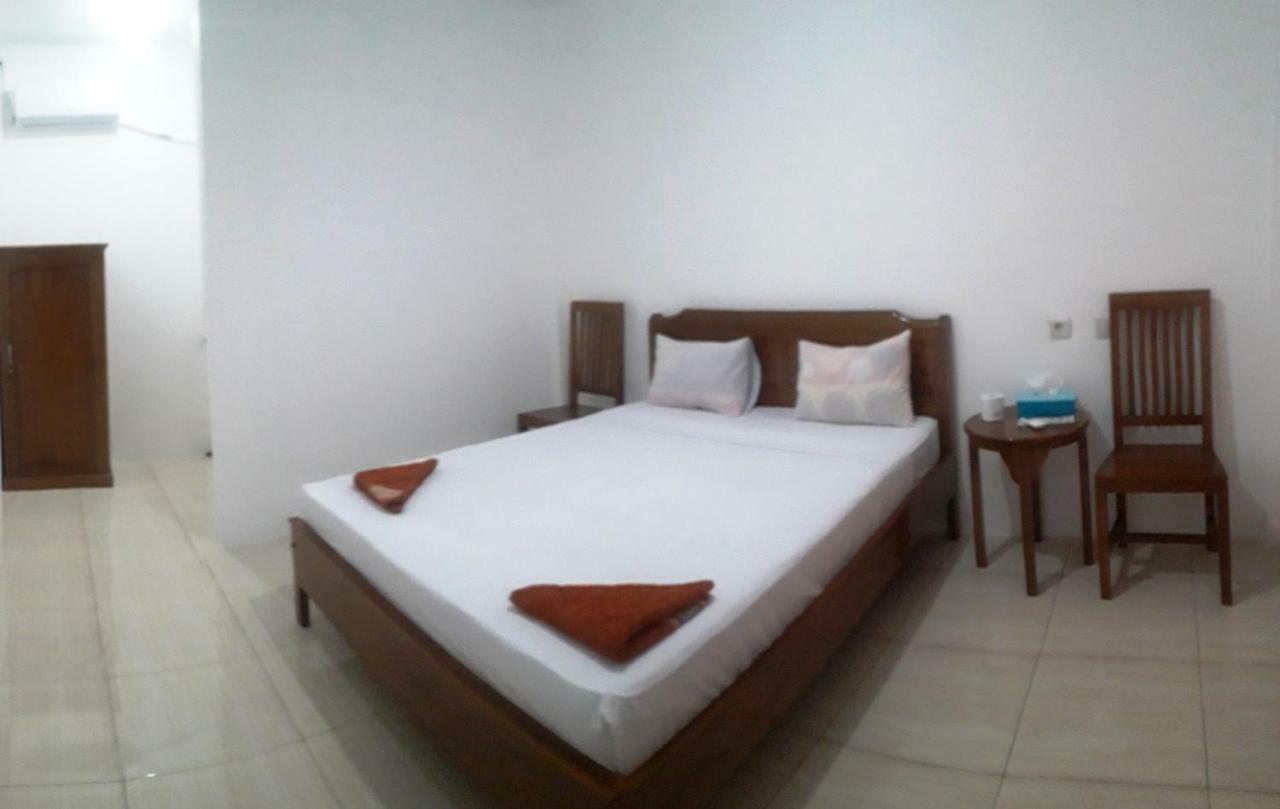 The Teuz B&B Labuan Bajo Eksteriør billede