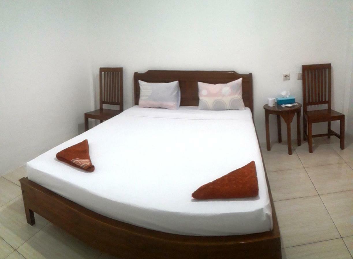 The Teuz B&B Labuan Bajo Eksteriør billede