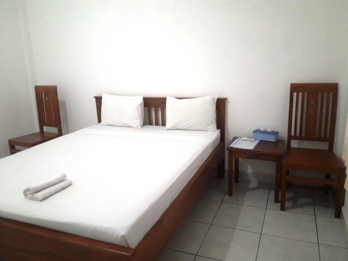 The Teuz B&B Labuan Bajo Eksteriør billede