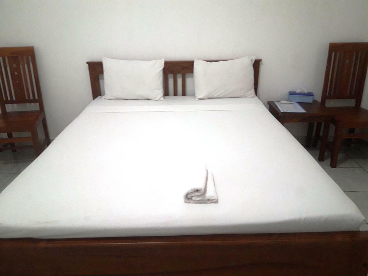 The Teuz B&B Labuan Bajo Eksteriør billede