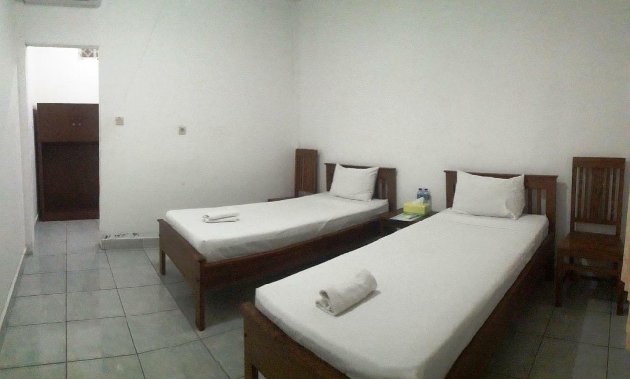 The Teuz B&B Labuan Bajo Eksteriør billede